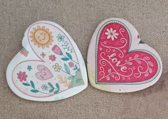 特殊紙で作る素材缶バッジ