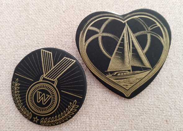 特殊紙で作る素材缶バッジ